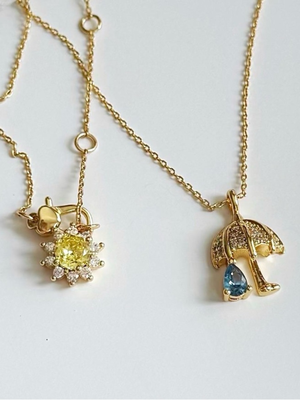 Kate Spade Rain or Shine Necklace Pendant Gold, blue, yellow Umbrella Sun- EUC